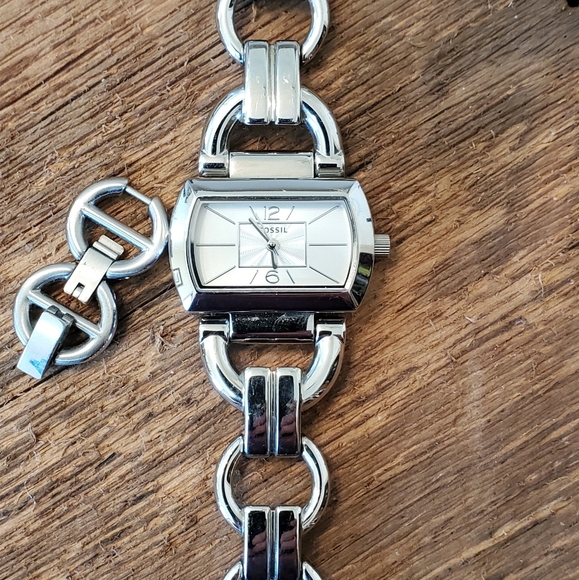 FOSSIL WATCH - Picture 4 of 4